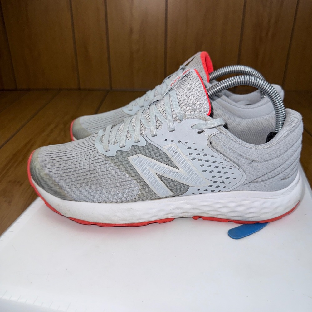New Balance 520 v7 Womens Running Shoes Grey Pink W520LG7 Size 9.5 B - Picture 2 of 15
